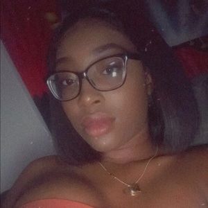 Meet your Posher, Darrielle